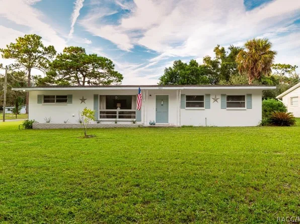 9205 W Jasmine Ln, Crystal River, FL 34429