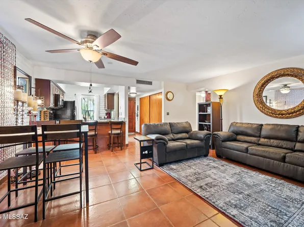 1360 S Wright Rd, Tucson, AZ 85713