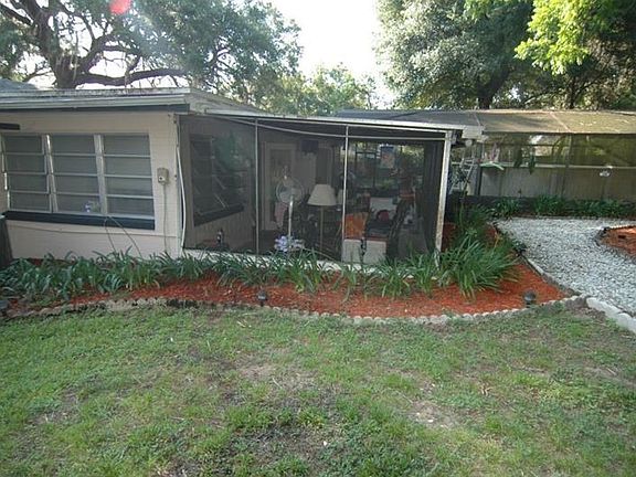 2nd image of 1054 N Palm Cir