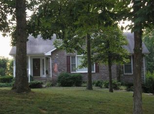 3575 Marthas Chapel Rd, Cunningham, TN 37052