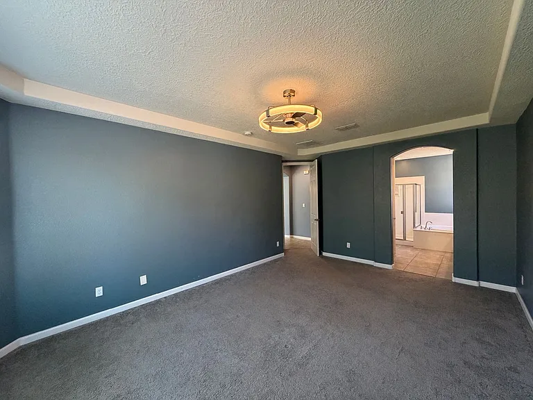 2861 Walsh Loop SE — Photo 22
