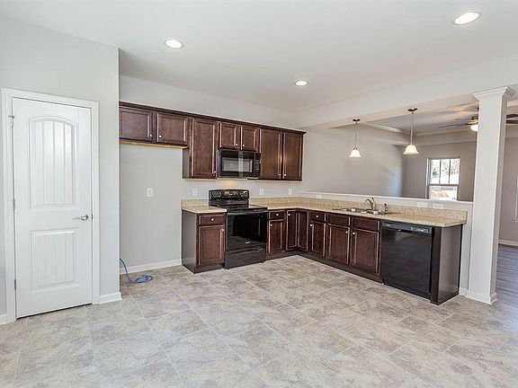 Spacious kitchen. Will buy new refrig.