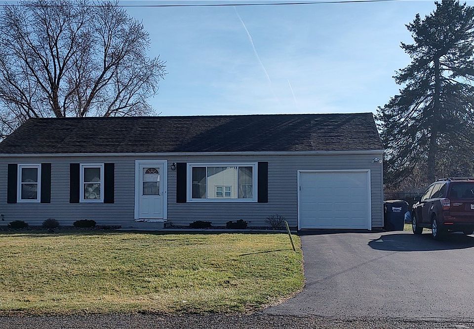 1st image of 215 Camillus Dr