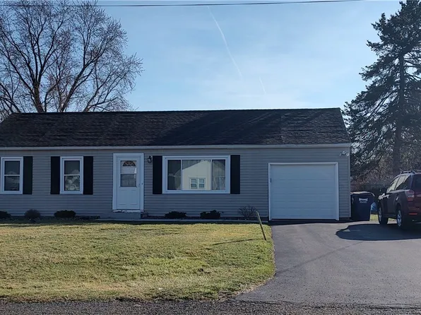 215 Camillus Dr, Camillus, NY 13031