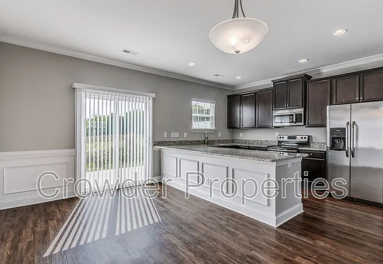 359 Halton Crossing Dr SW — Photo 4