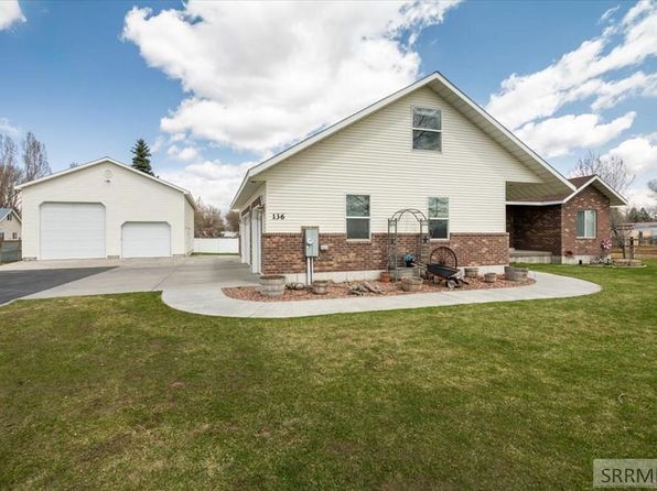 136 W Main St, Saint Anthony, ID 83445