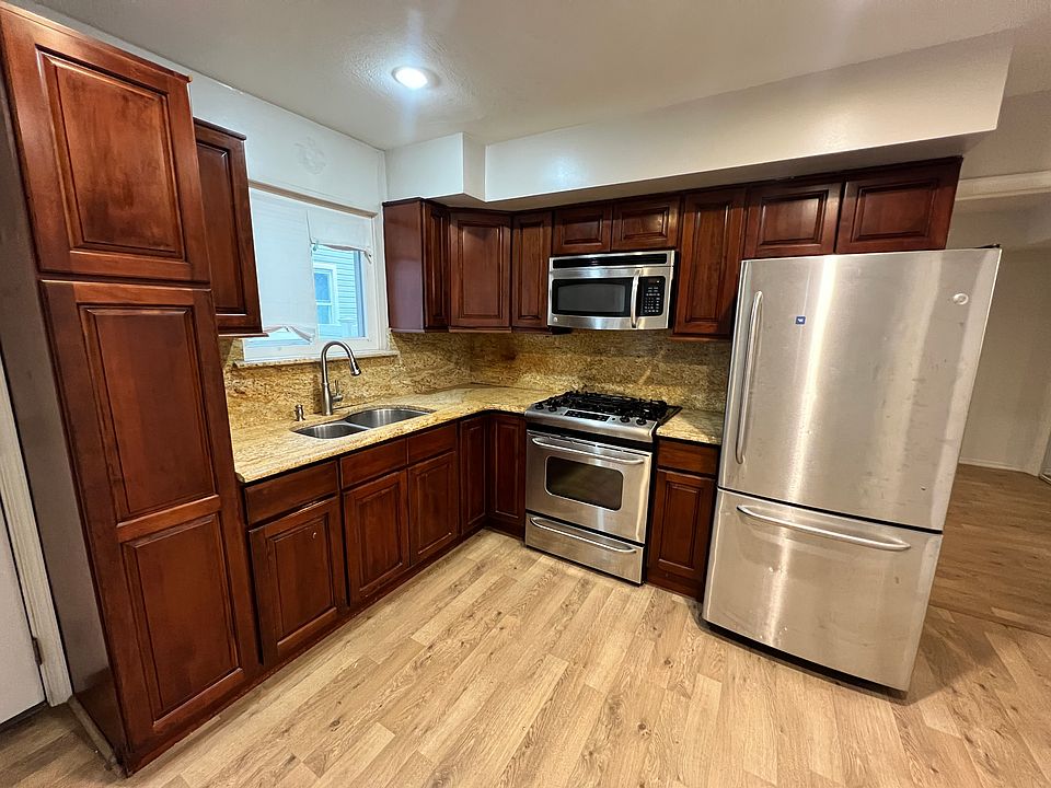 1st image of 141 Vassar St Floor 1
