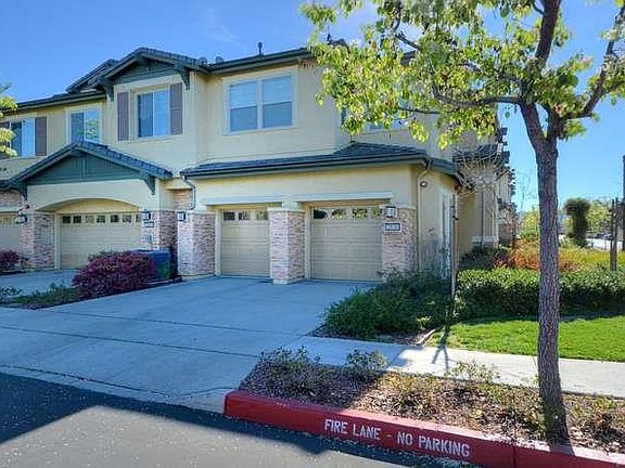3rd image of 2836 Paseo Ln