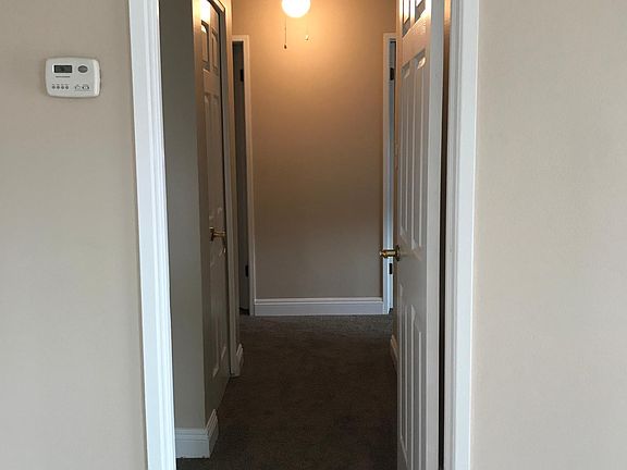 5th image of 2770 Manos Dr