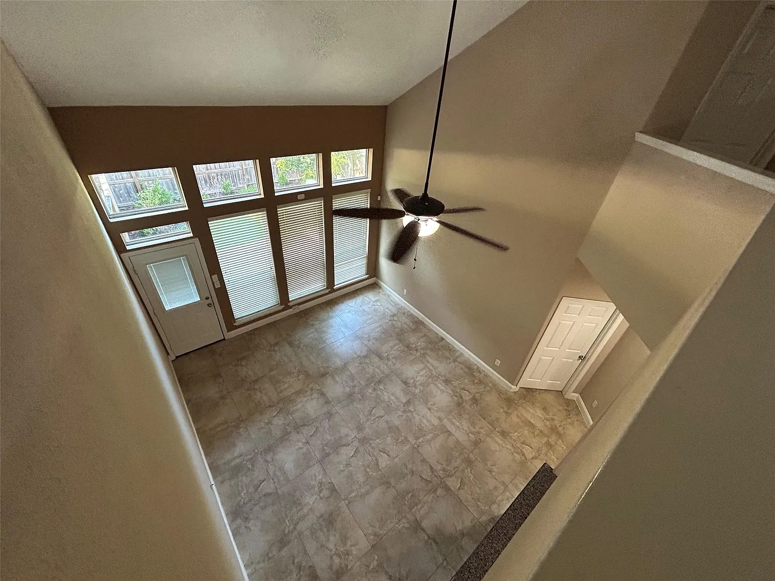 3 bed, 2.5 bath, 2025 sqft, $2,250 — Photo 1