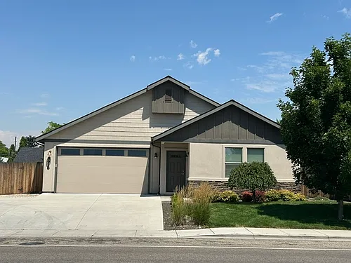 8918 W Northview St Photo 1