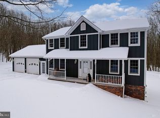 33 Teaberry Ridge Rd, Lonaconing, MD 21539