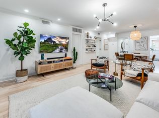 1025 S Westgate Ave APT 301, Los Angeles, CA 90049