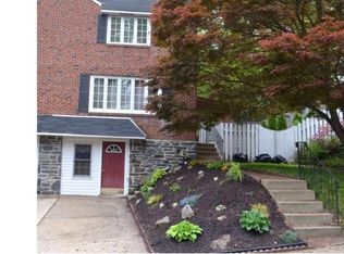 741 Cinnaminson St, Philadelphia, PA 19128