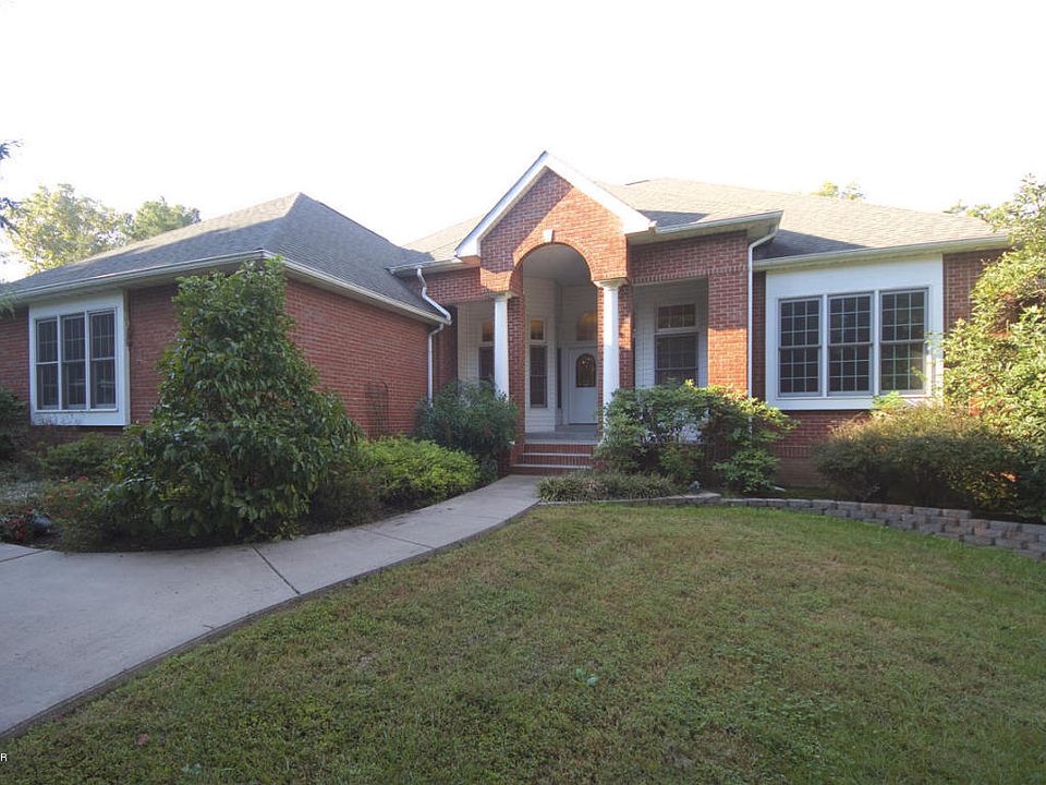 1st image of 1145 Grand Oak Dr