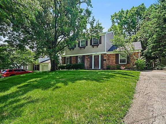 2nd image of 119 Forest Ave
