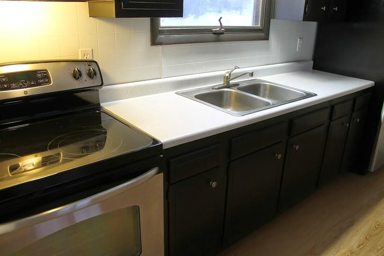 1 bed, 600 sqft, $1,000 — Photo 3