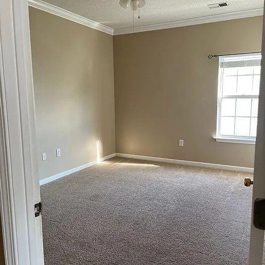 2030 Cross Gate Blvd #301 — Photo 7