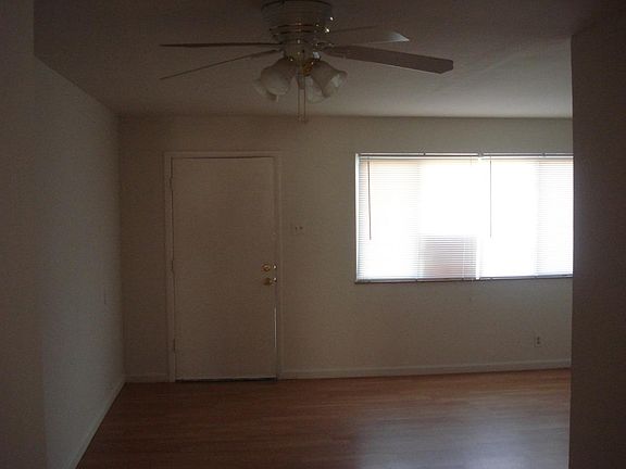2nd image of 10754 Tropic Dr