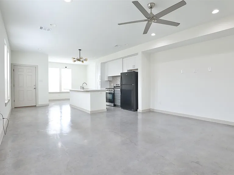 7924 Booker St #B — Photo 5