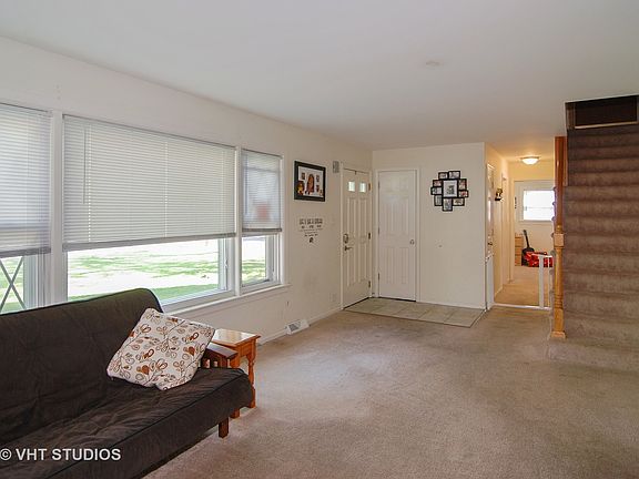 3rd image of 3012 Pearl Ave