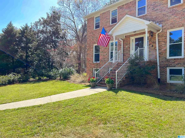 4022 Meadowood Dr, Birmingham, AL 35242