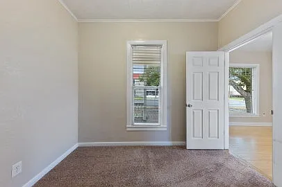 908 SE Shelton St — Photo 18
