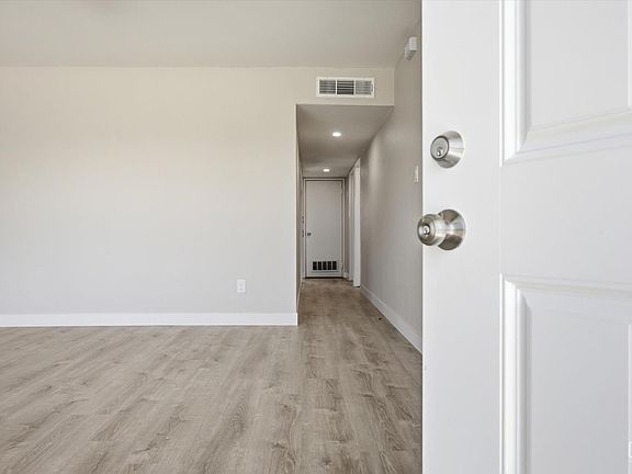 5th image of 4000 Mitchell Ave