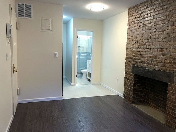 3rd image of 324 E 6th St APT Sfw