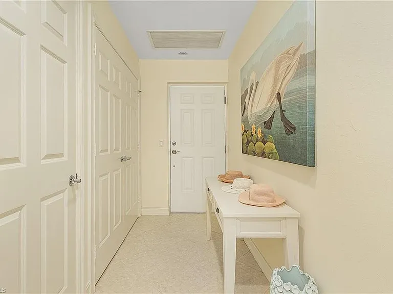 2728 Tiburon Blvd E #A-401 — Photo 11