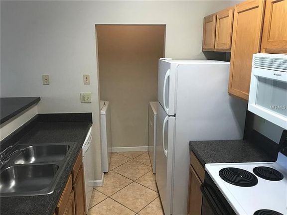 5th image of 10764 70th Ave Unit 3208