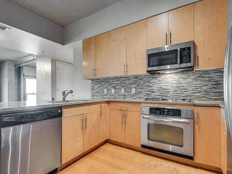 353 E Bonneville Ave #365 — Photo 9