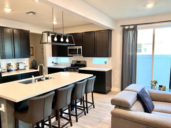 3254 Longspur Ln, West Sacramento, CA 95691
