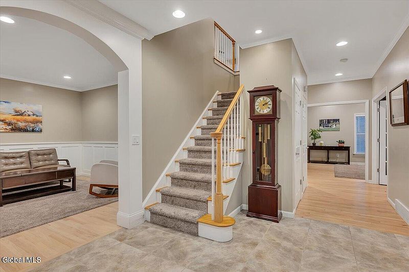 4th image of 2 Carpenter Way