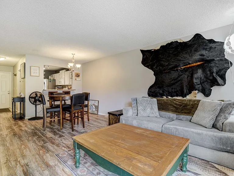 2544 Blazek Loop — Photo 40