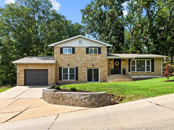 6789 Ike Dr, Barnhart, MO 63012