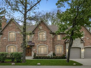 524 E Washington Ave, Lake Bluff, IL 60044