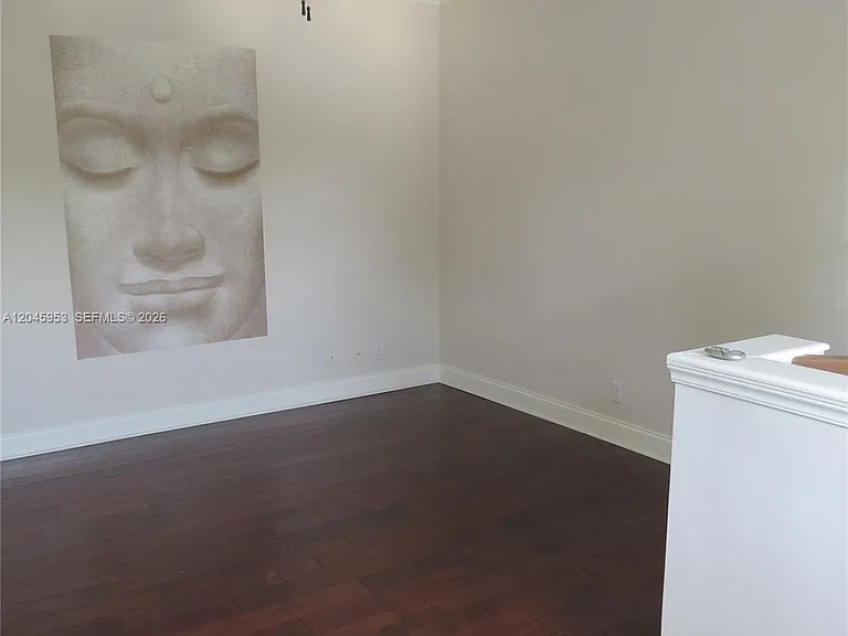 542 N Cypress Dr #542 — Photo 16