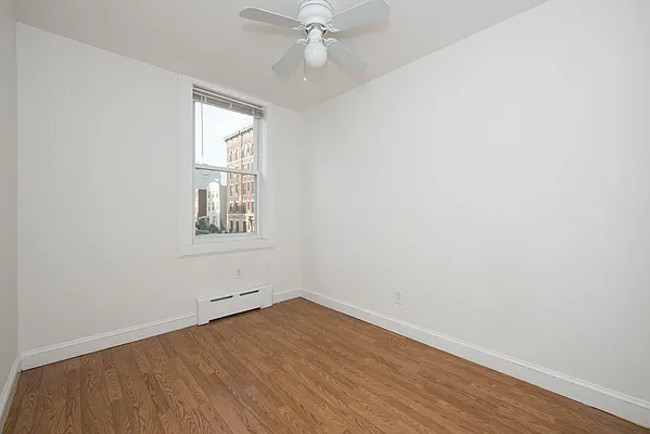 Rented by Bold New York | media 27