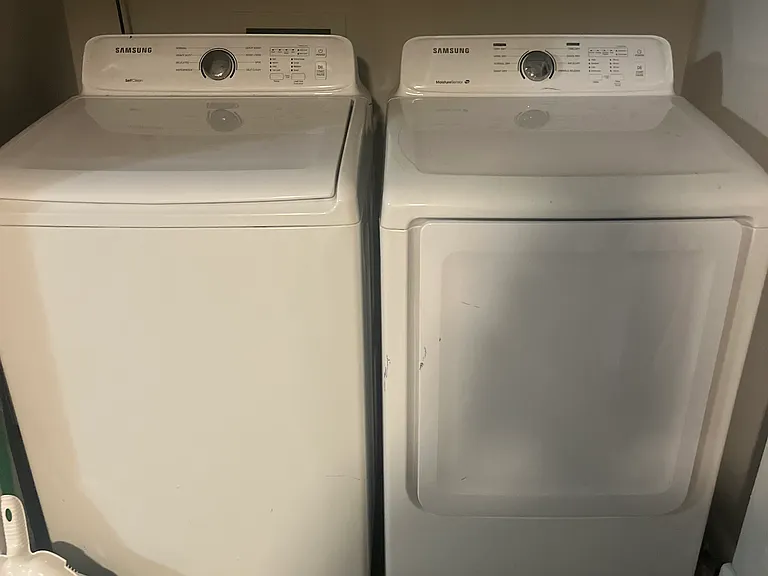 Washer & Dryer included