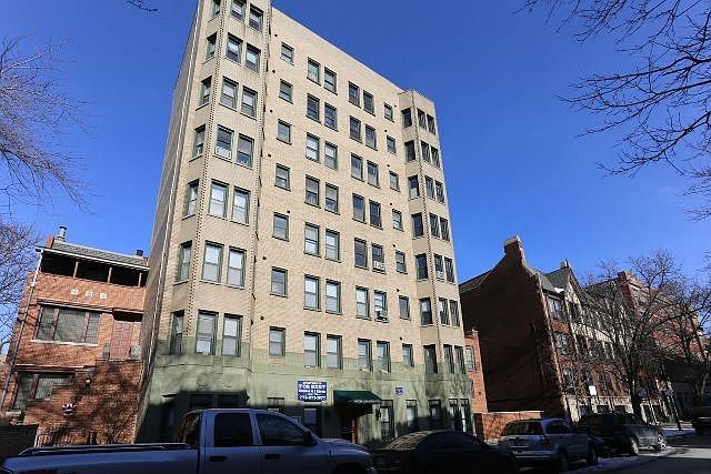1st image of 550 W Arlington Pl APT 702