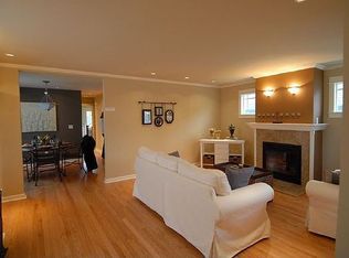 534 N 68th St, Seattle, WA 98103