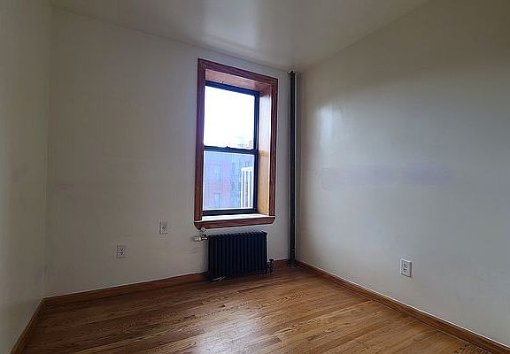 3rd image of 57 Kenmare St APT 13