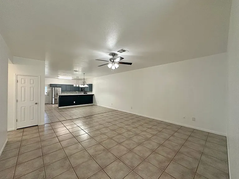 2703 Edgefield St — Photo 3