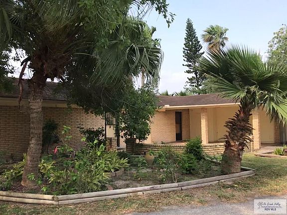 3rd image of 62 Palmas Ln