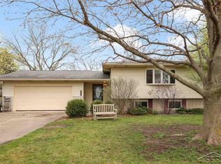 5820 Metzger Ct, Saginaw, MI 48603