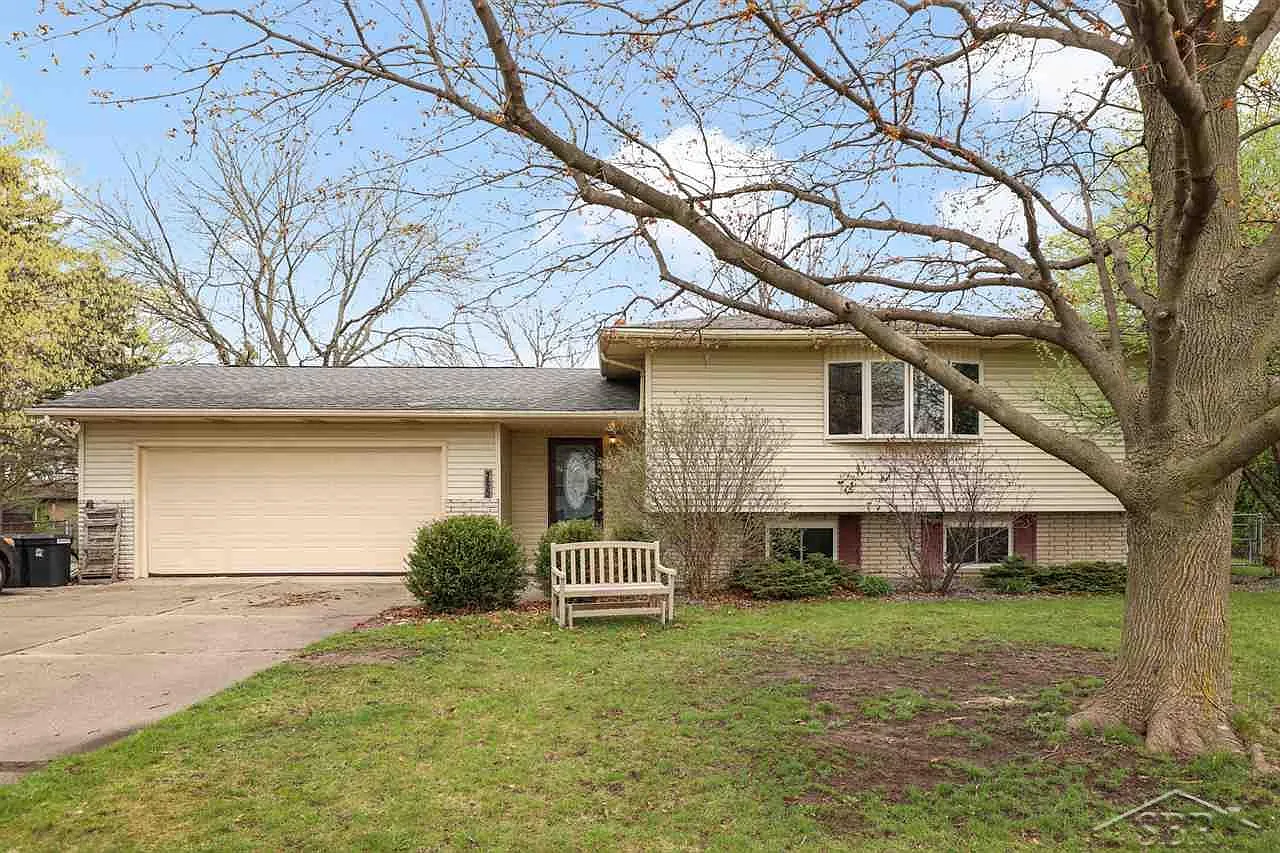 5820 Metzger Ct photo 1