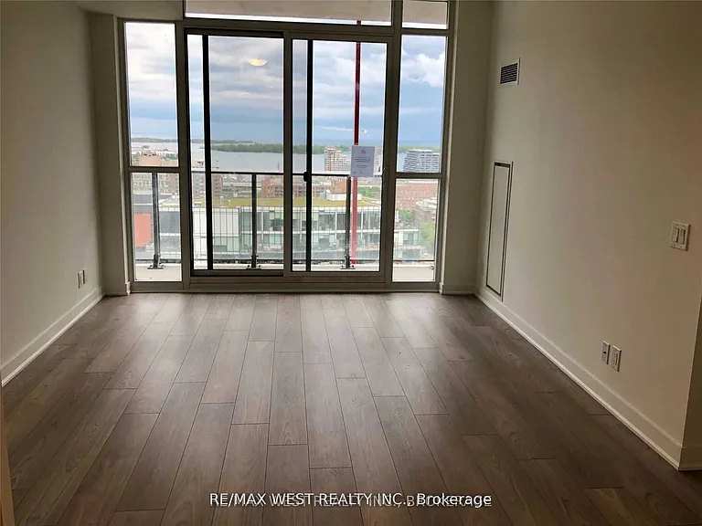 120 Parliament St #1911 — Photo 7