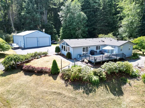 2196 N Bluff Road, Greenbank, WA 98253