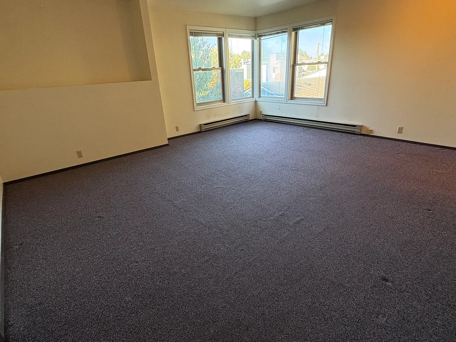 1 bed, 650 sqft, $1,600 — Photo 3